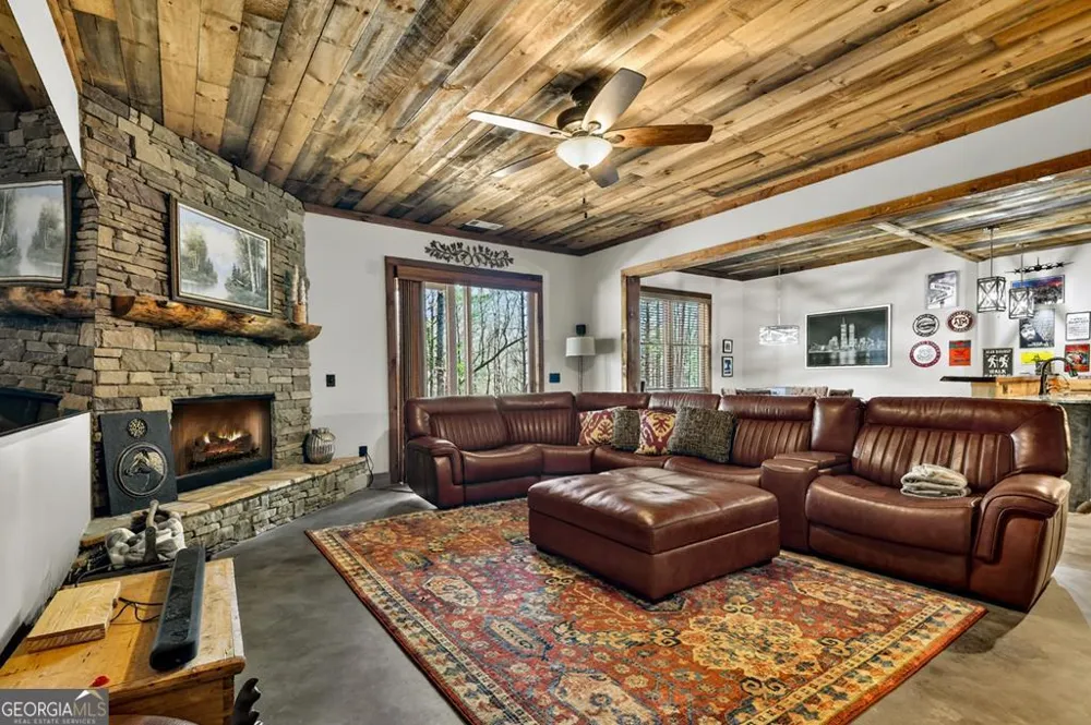 366 Shepherds WAY Morganton, GA 30560