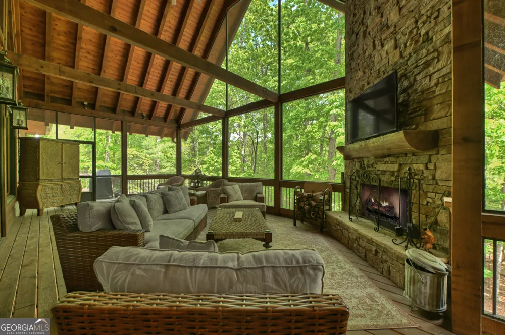 366 Shepherds WAY Morganton, GA 30560