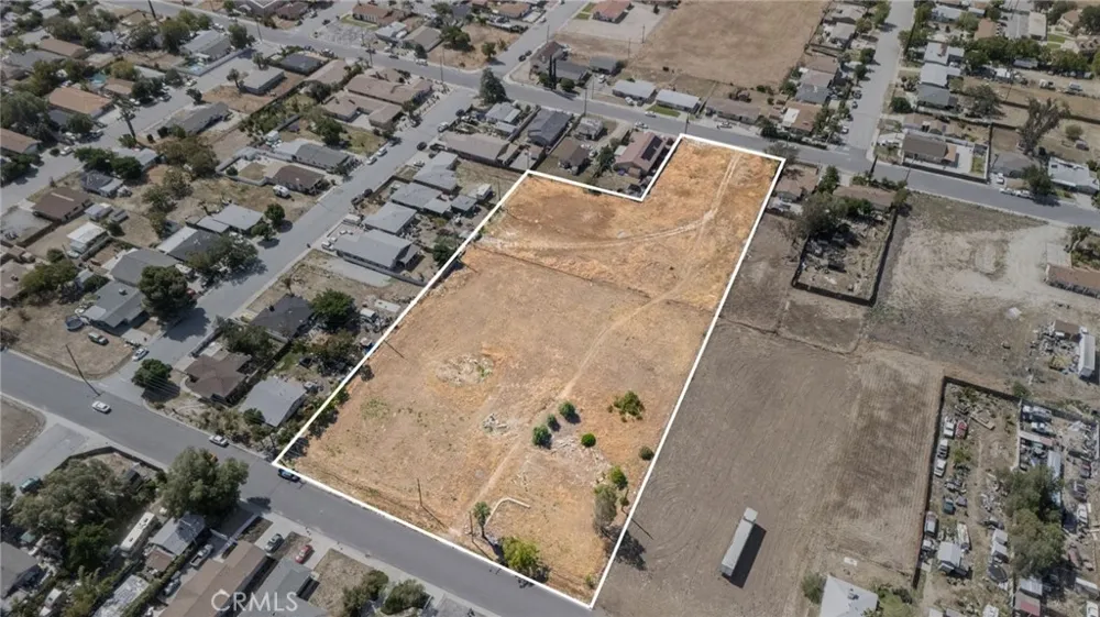 1130 E George Banning, CA 92220