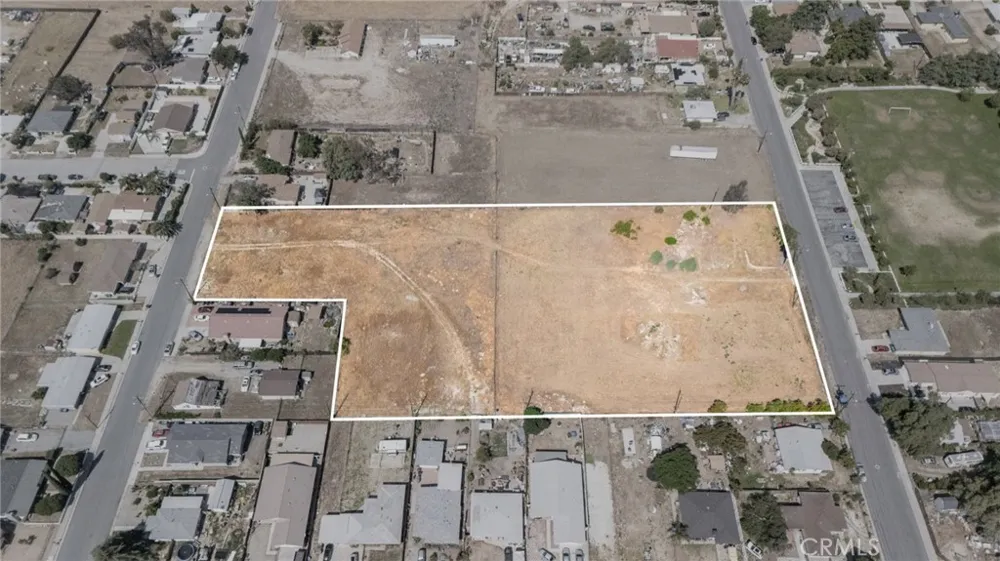 1130 E George Banning, CA 92220