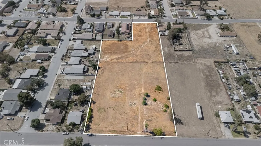 1130 E George Banning, CA 92220
