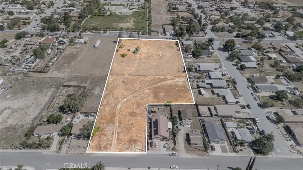 1130 E George Banning, CA 92220