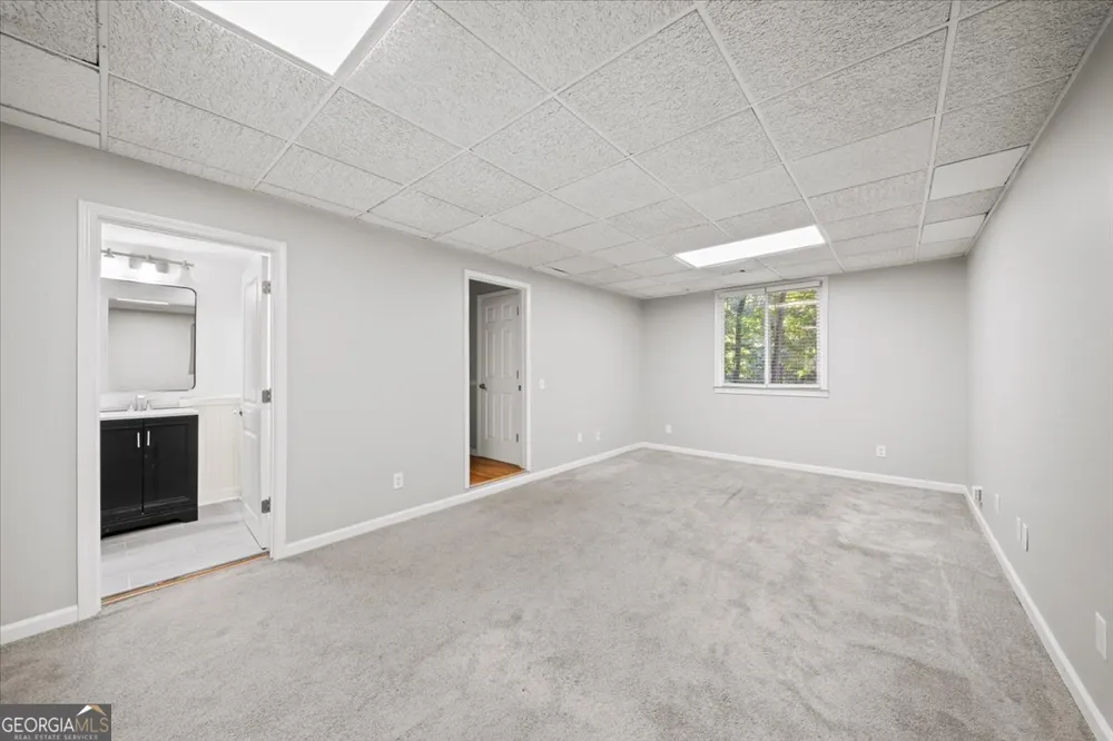 1528 Oakleaf DR Auburn, GA 30011