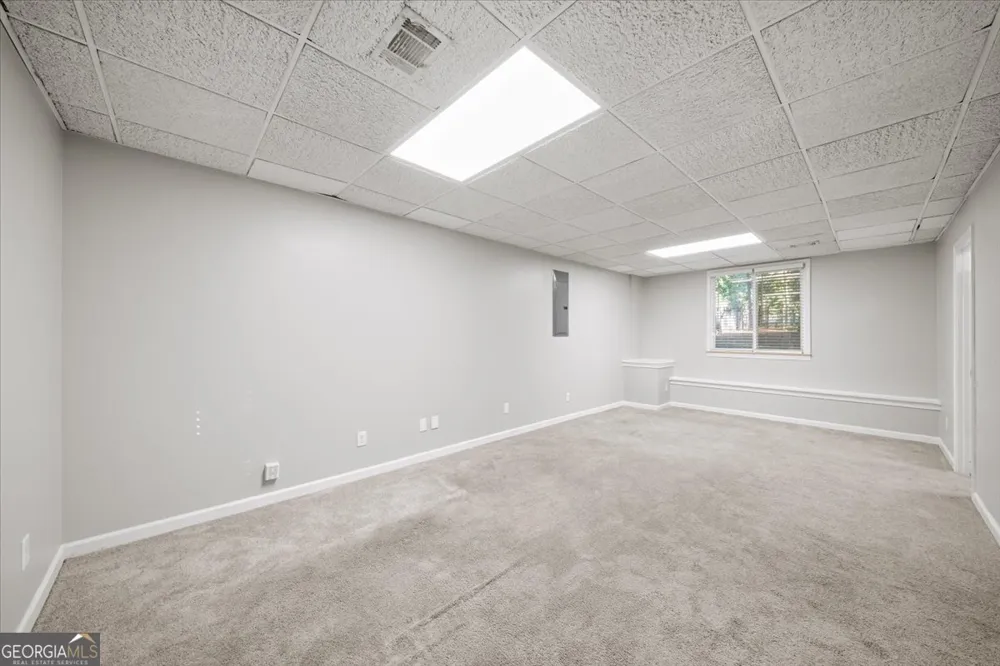 1528 Oakleaf DR Auburn, GA 30011