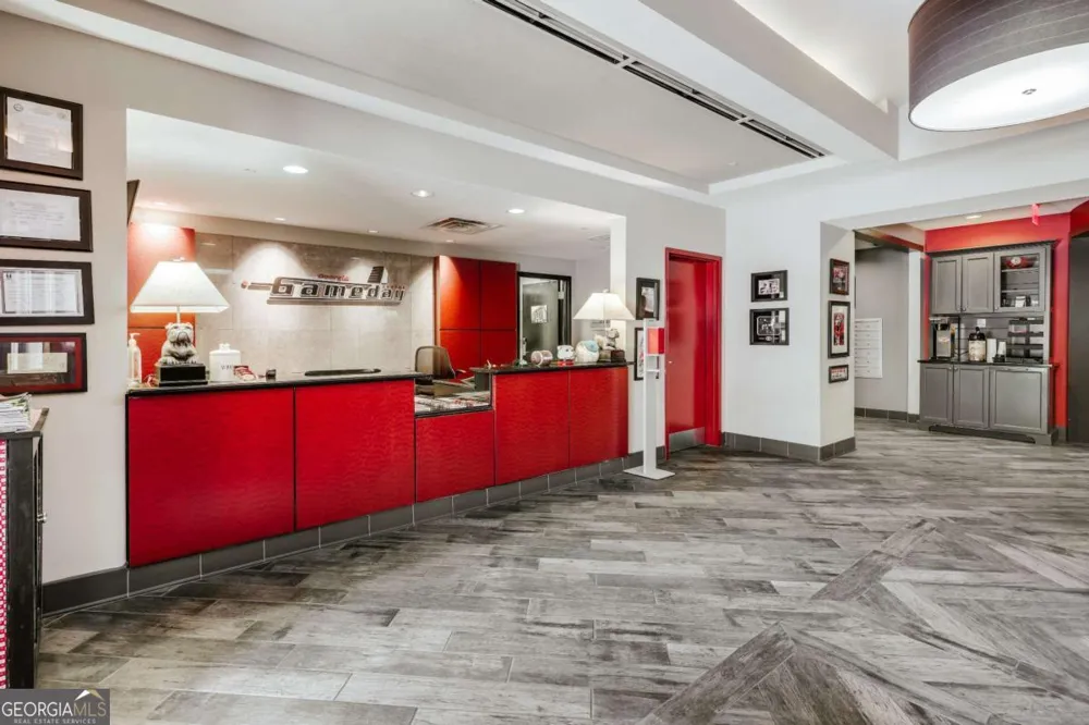 250 Broad ST Athens, GA 30601