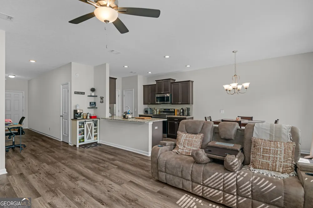 286 Joann Lewis LN Hinesville, GA 31313