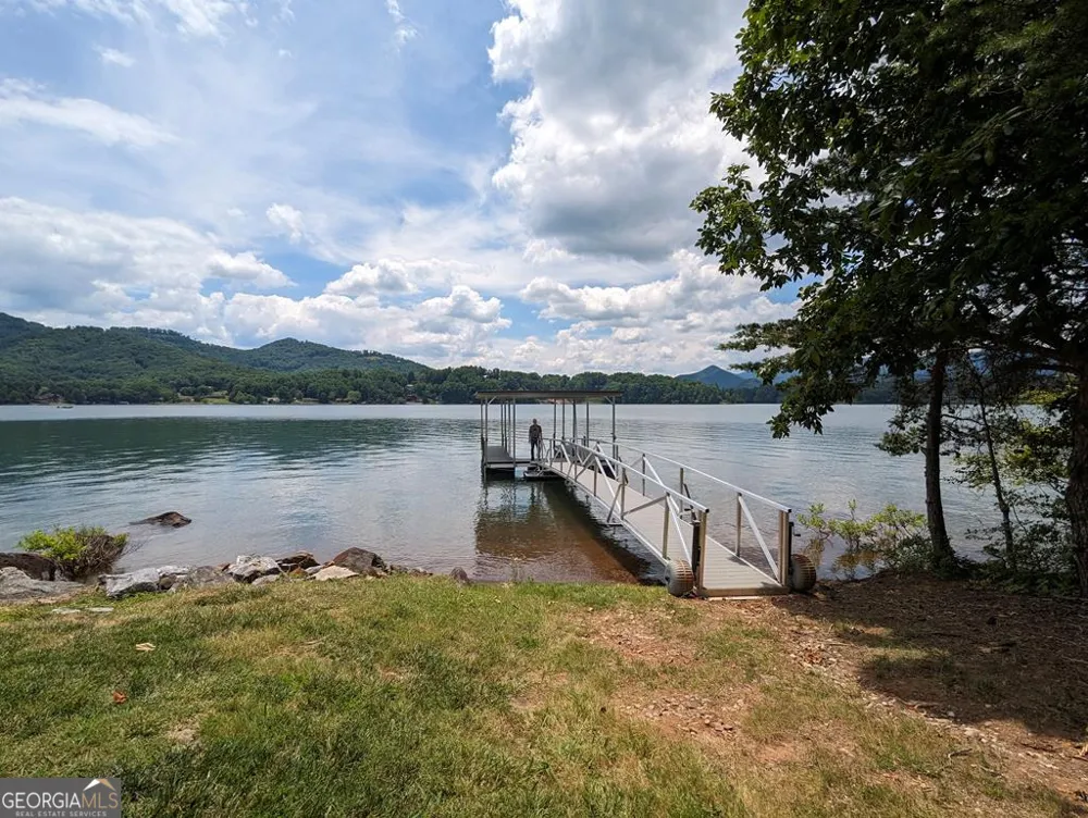 2.01 AC Bradshaw RD Hiawassee, GA 30546