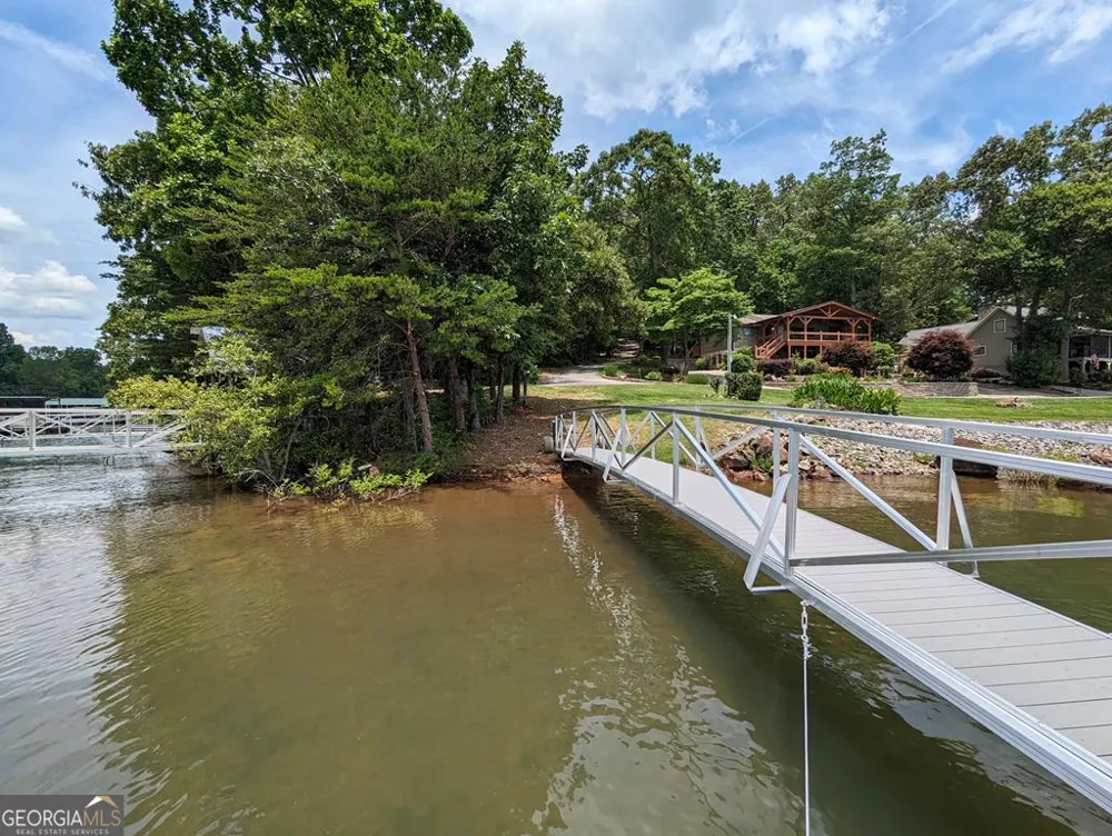 2.01 AC Bradshaw RD Hiawassee, GA 30546