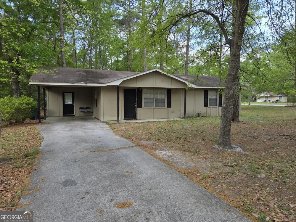 219 Surrey RD Hinesville, GA 31313