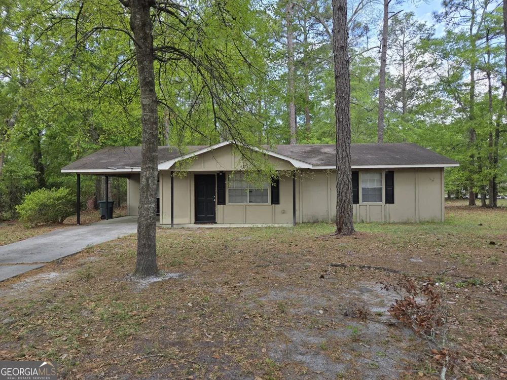 219 Surrey RD Hinesville, GA 31313