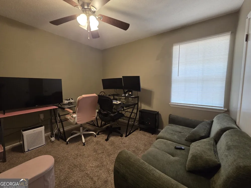 219 Surrey RD Hinesville, GA 31313