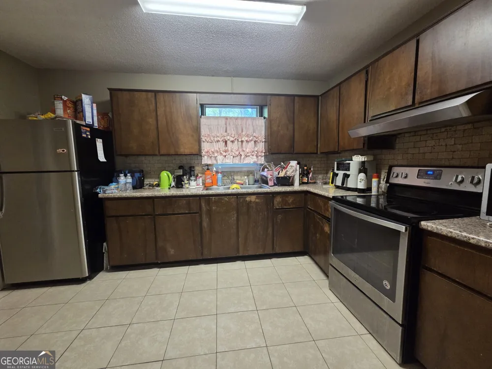 219 Surrey RD Hinesville, GA 31313