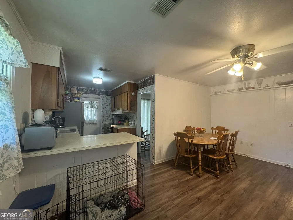 1032 Elberta RD Warner Robins, GA 31093