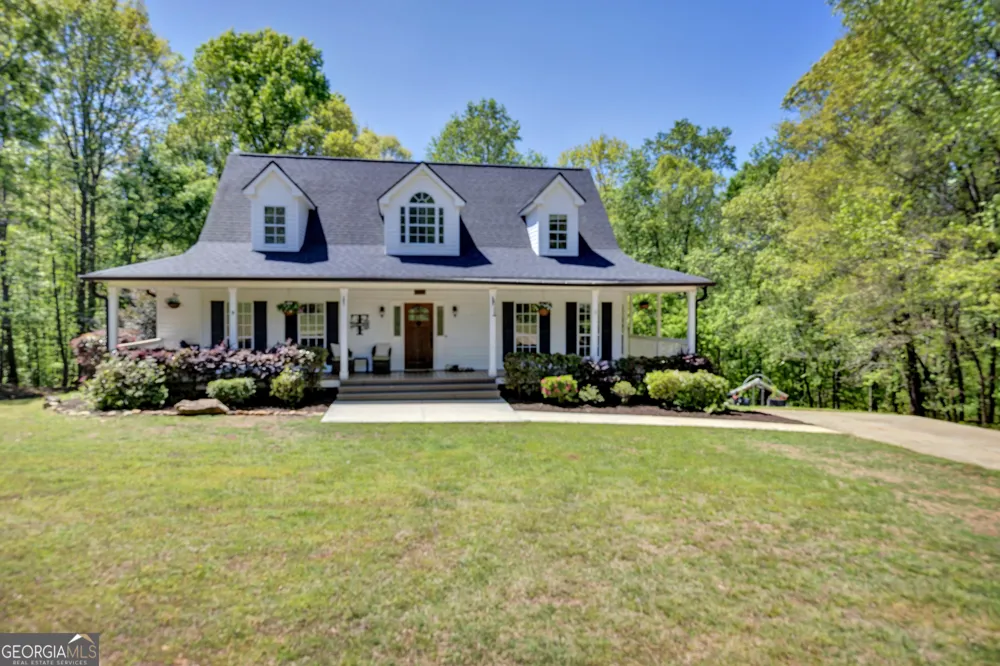115 Crestview LN Newborn, GA 30056