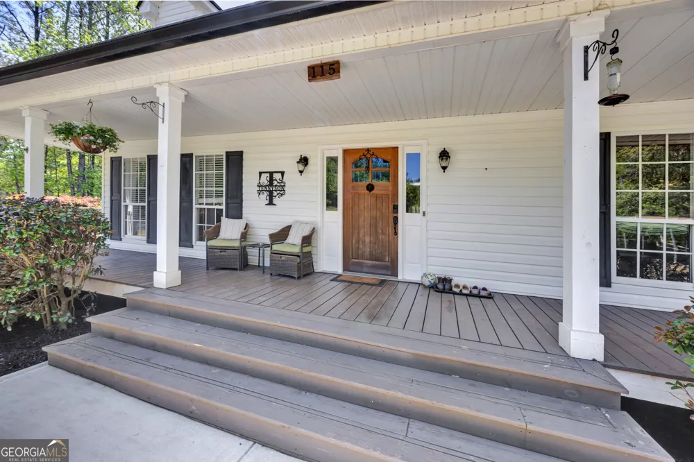115 Crestview LN Newborn, GA 30056