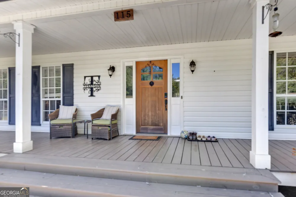 115 Crestview LN Newborn, GA 30056
