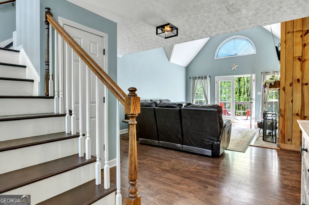 115 Crestview LN Newborn, GA 30056