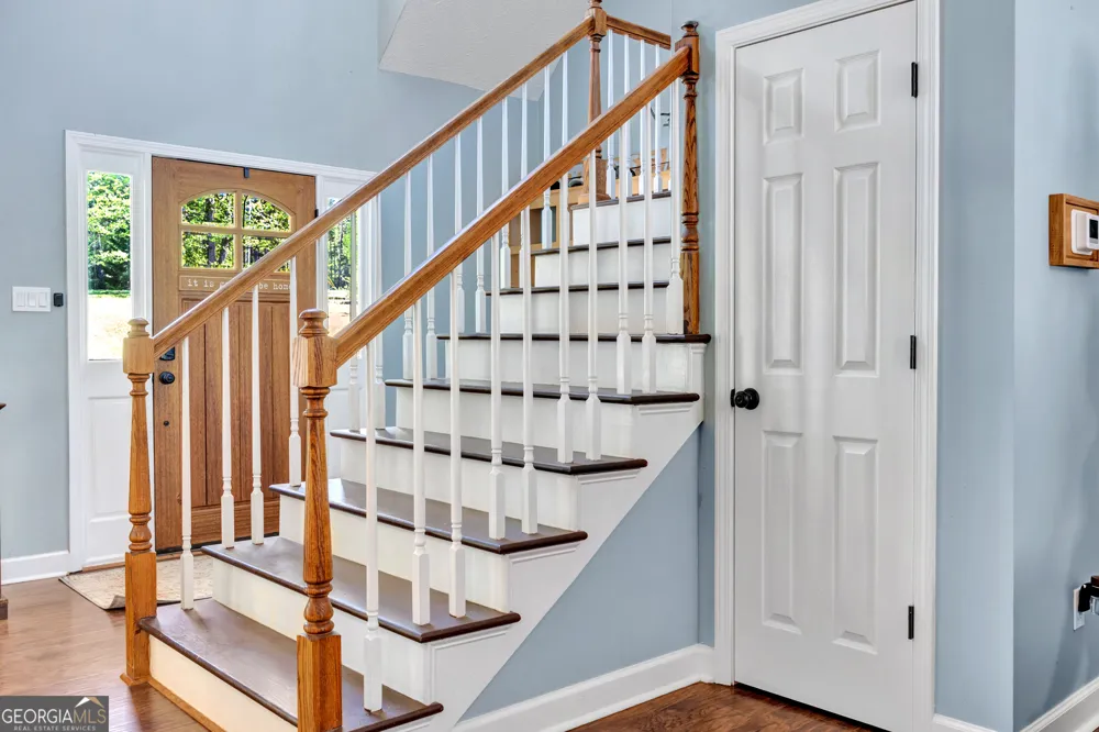 115 Crestview LN Newborn, GA 30056