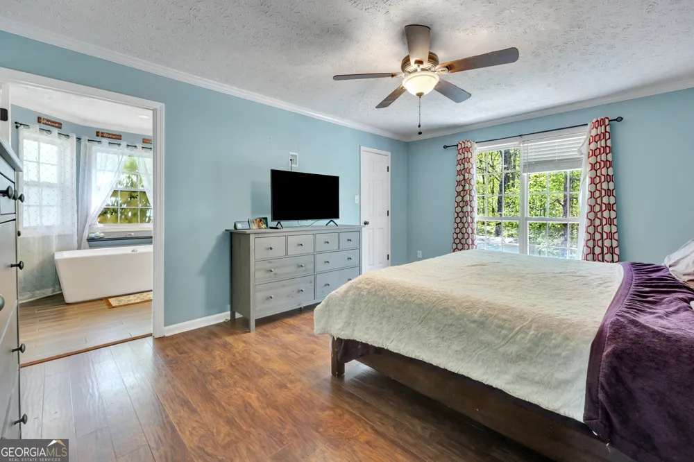 115 Crestview LN Newborn, GA 30056