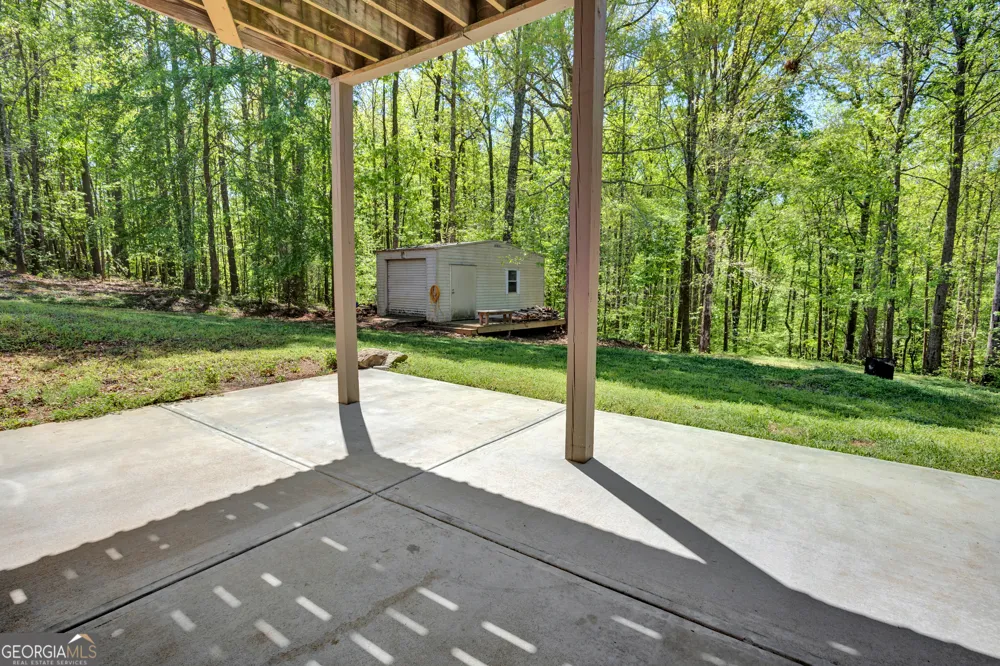 115 Crestview LN Newborn, GA 30056