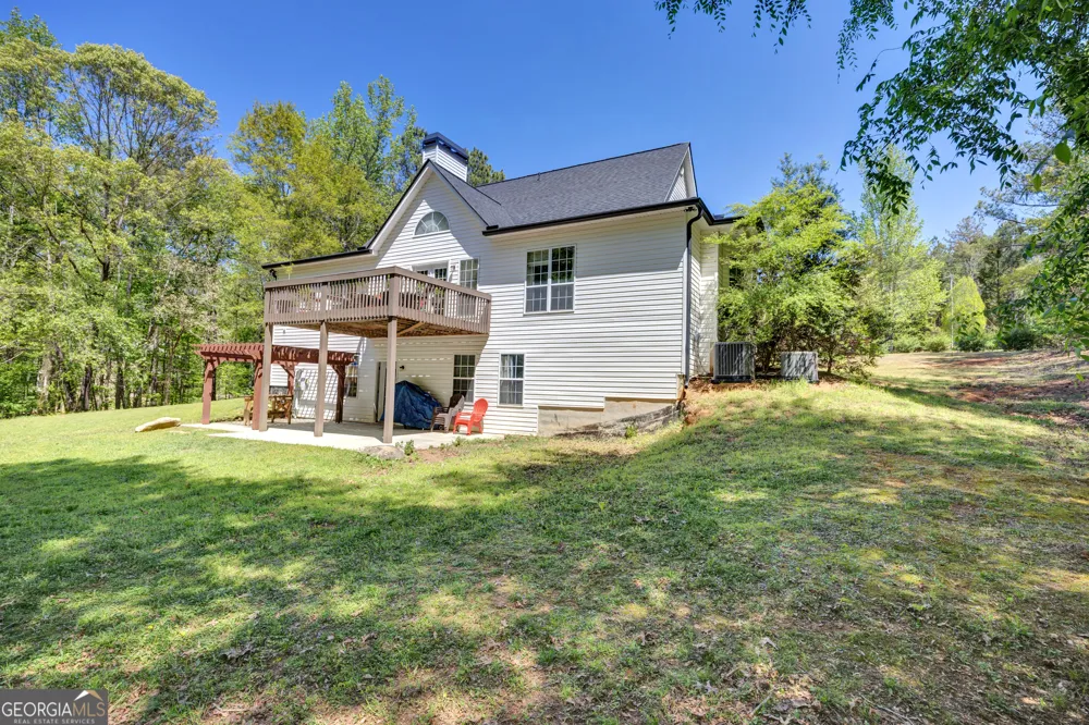 115 Crestview LN Newborn, GA 30056