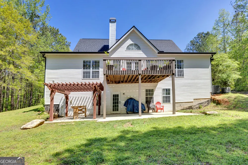 115 Crestview LN Newborn, GA 30056