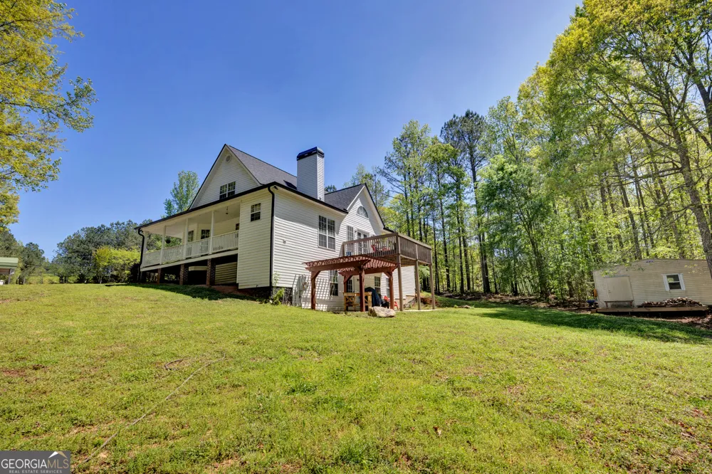 115 Crestview LN Newborn, GA 30056