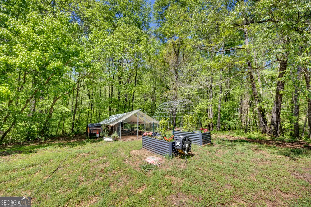 115 Crestview LN Newborn, GA 30056