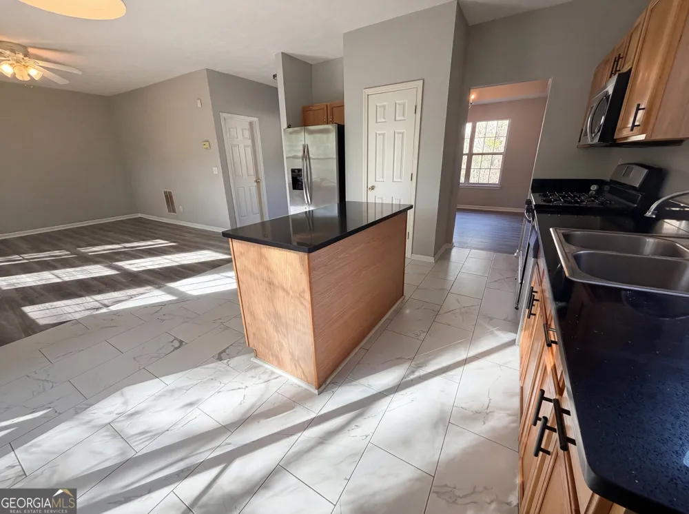 403 Clearstream LN Austell, GA 30168