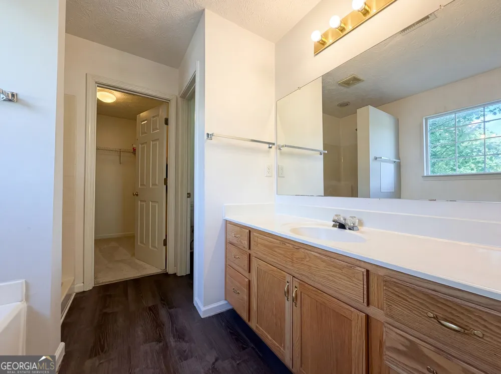 403 Clearstream LN Austell, GA 30168