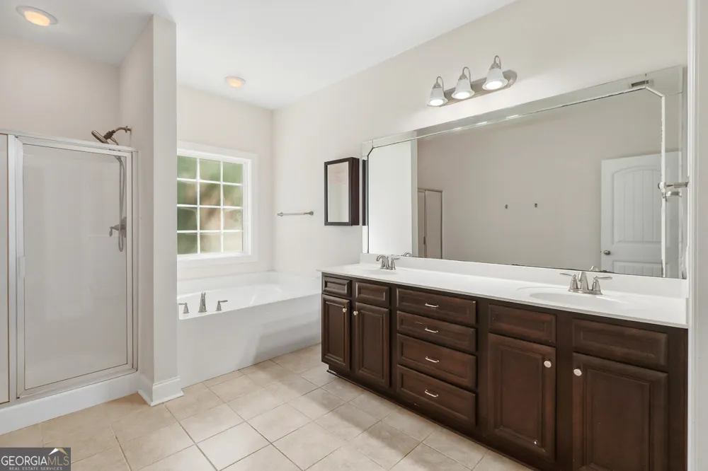 136 Ruby TRL Guyton, GA 31312