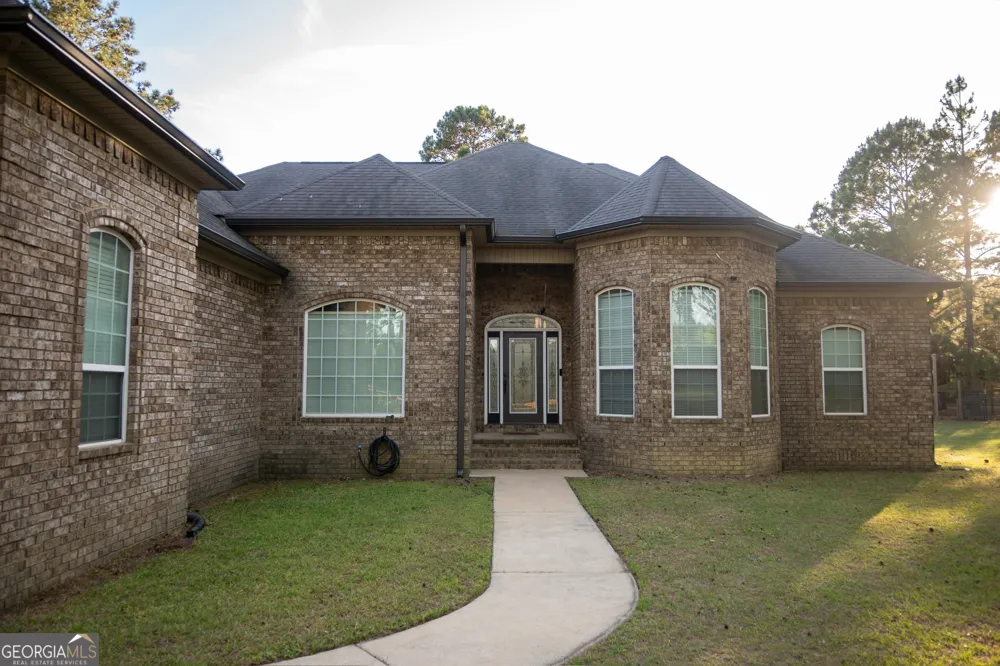 1060 Edna Moore RD Eastman, GA 31023