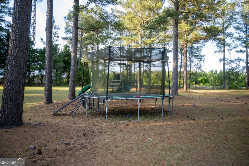 1060 Edna Moore RD Eastman, GA 31023