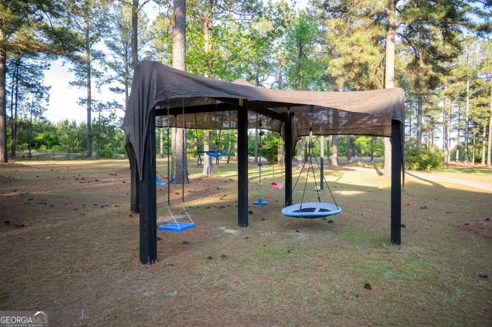 1060 Edna Moore RD Eastman, GA 31023