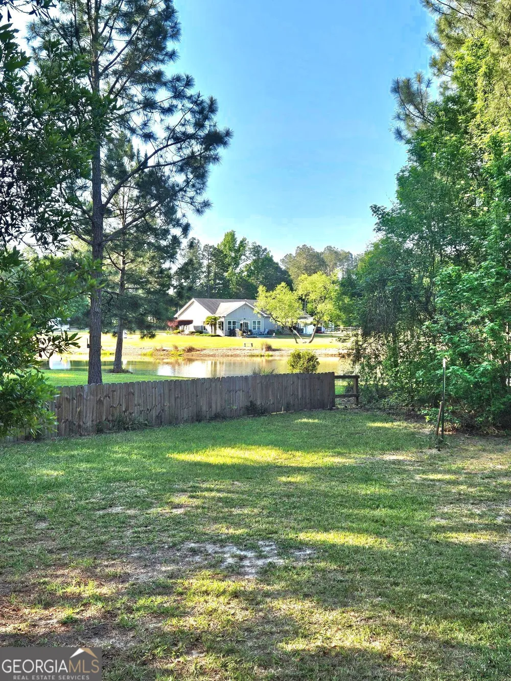 1060 Edna Moore RD Eastman, GA 31023