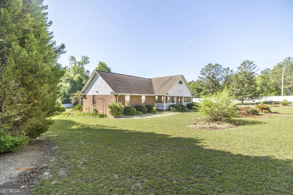 201 Strawberry CIR Dublin, GA 31021