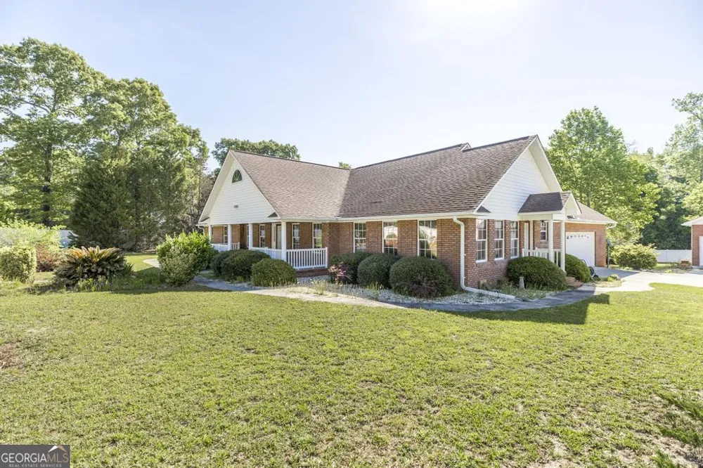201 Strawberry CIR Dublin, GA 31021