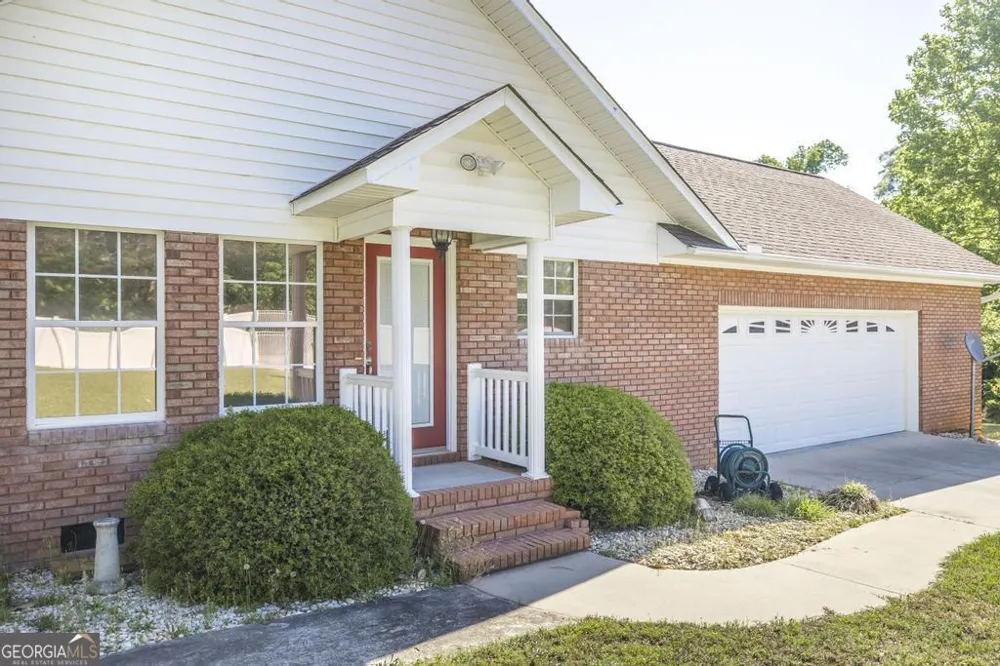 201 Strawberry CIR Dublin, GA 31021