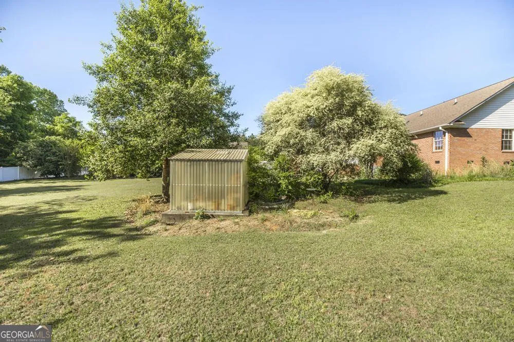 201 Strawberry CIR Dublin, GA 31021