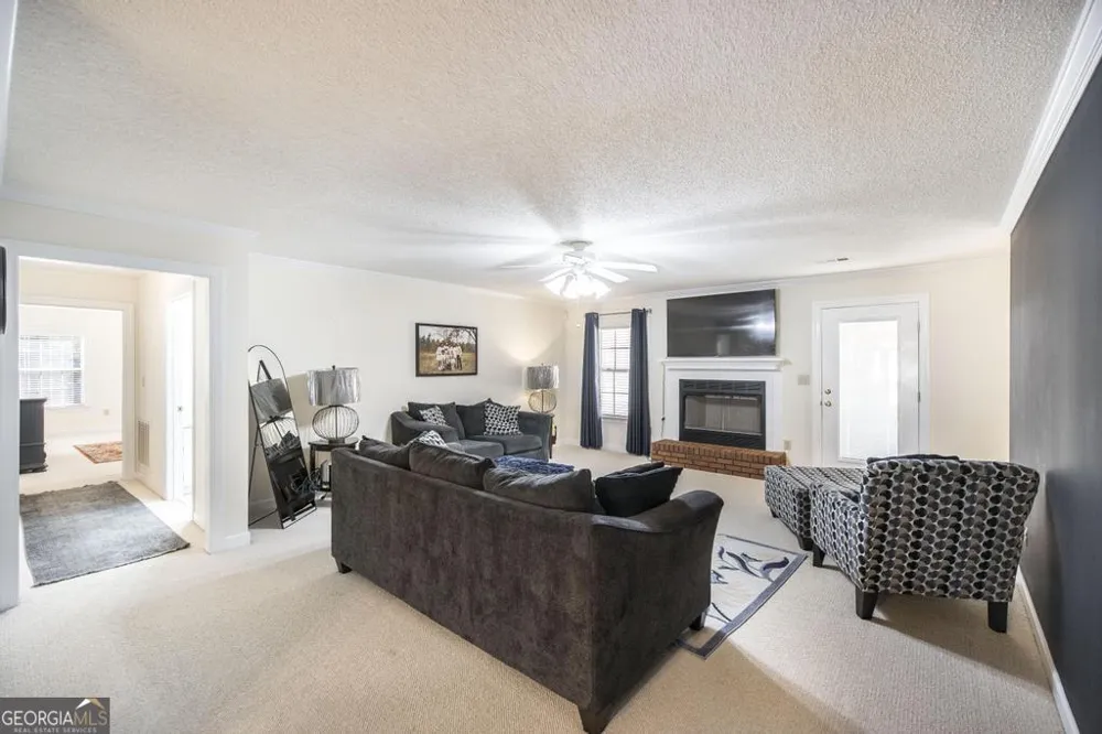 201 Strawberry CIR Dublin, GA 31021