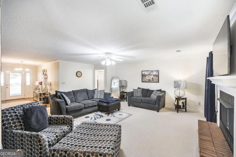 201 Strawberry CIR Dublin, GA 31021
