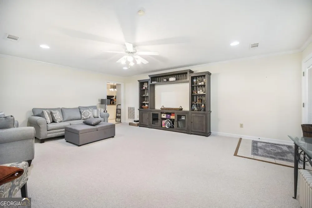 201 Strawberry CIR Dublin, GA 31021