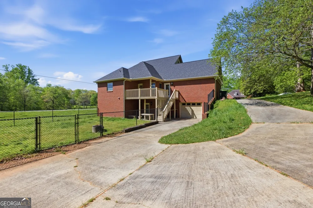 120 Haywood Hills RD Demorest, GA 30535