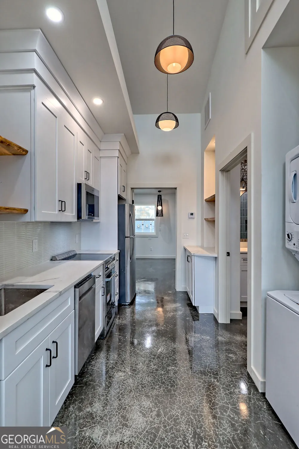 21 Valley ST Clayton, GA 30525