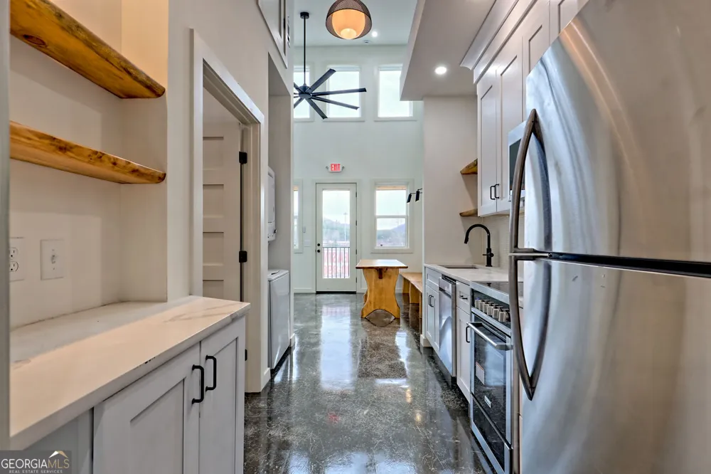 21 Valley ST Clayton, GA 30525