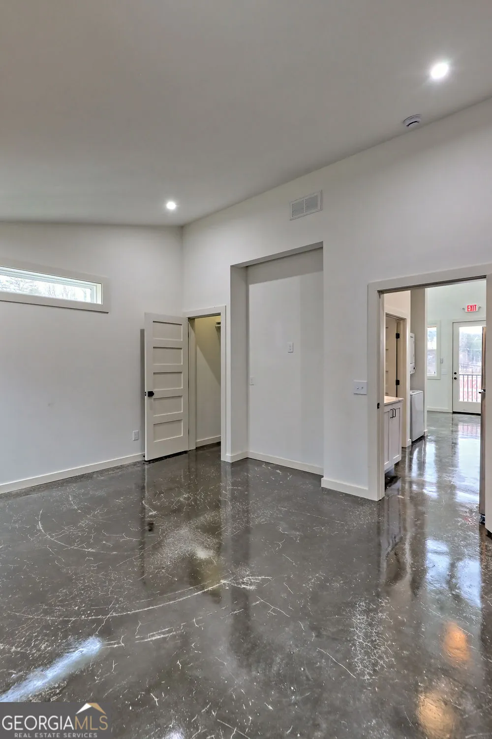 21 Valley ST Clayton, GA 30525