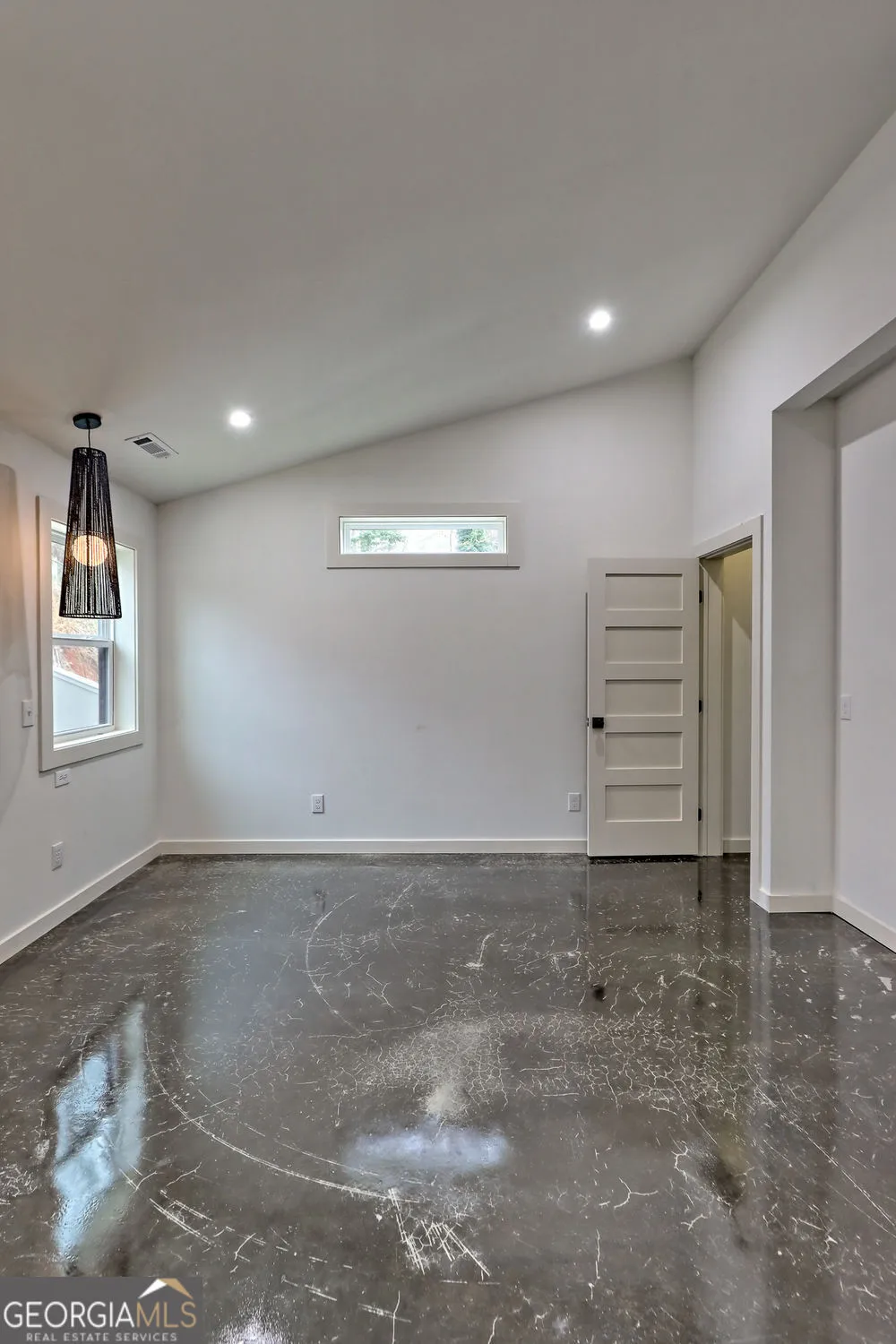 21 Valley ST Clayton, GA 30525