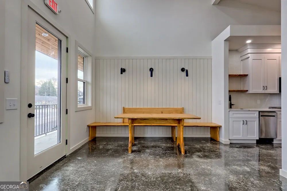 21 Valley ST Clayton, GA 30525