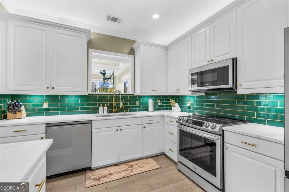 25 Melody DR Pooler, GA 31322