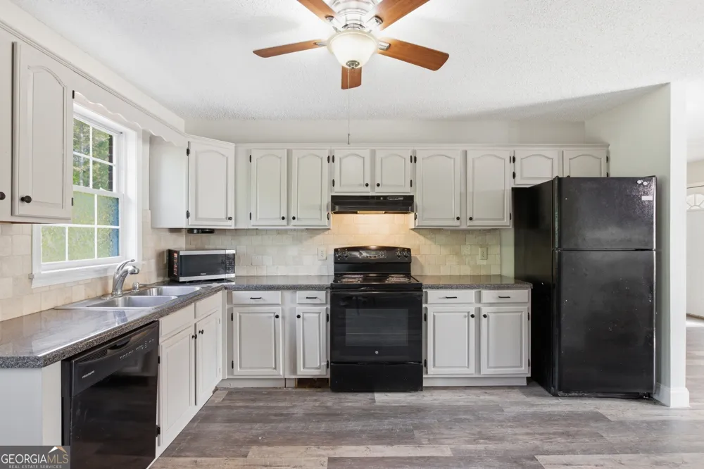 260 Brookhaven CIR Toccoa, GA 30577